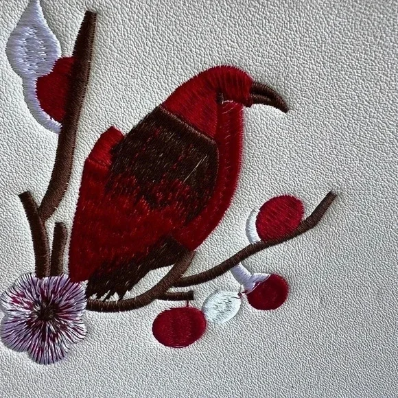 Purse with cardinal embroidery - Picture 4 of 8